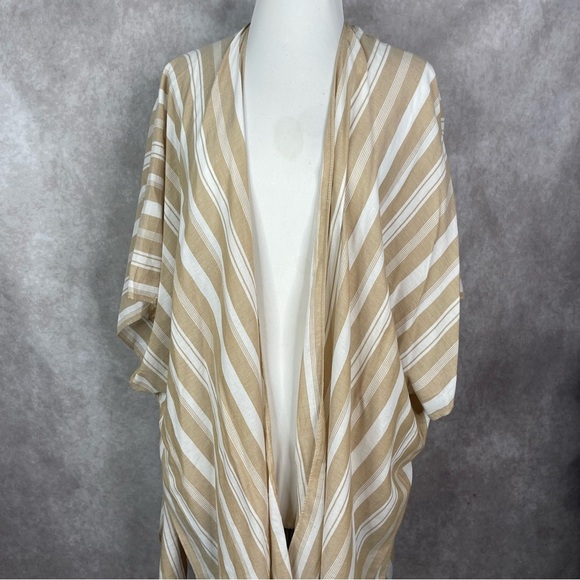 Duluth Striped Lightweight Poncho In Tan White Women's One Size - Picture 8 of 9
